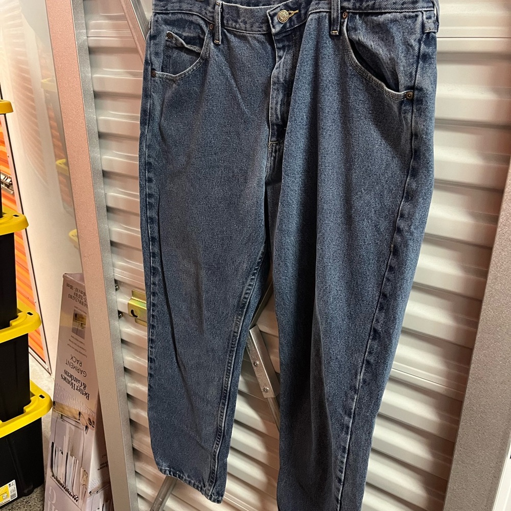 Wrangler Relaxed Fit Blue Jeans